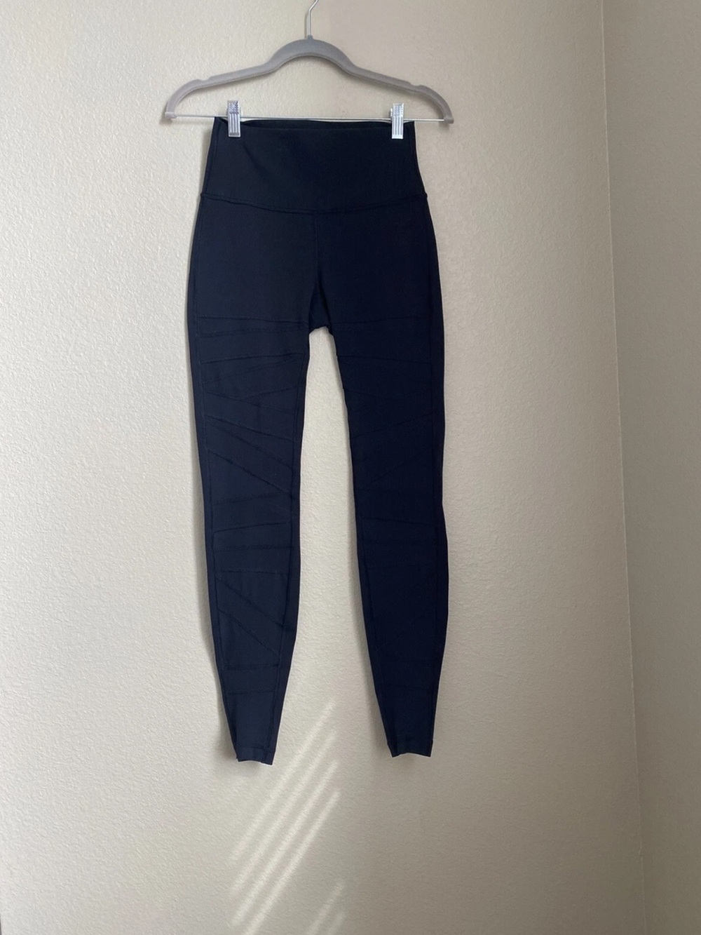 Lululemon Wunder Under Pant (High-Rise) *Tech Mesh 28" - Size 6 - Full-On® Luon - Picture 4 of 5